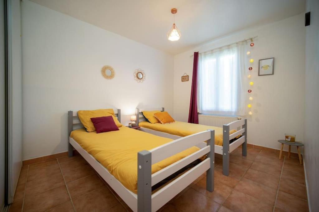 Appartement Tout Equipe Terrasse Et Parking Prive Марсель Екстер'єр фото